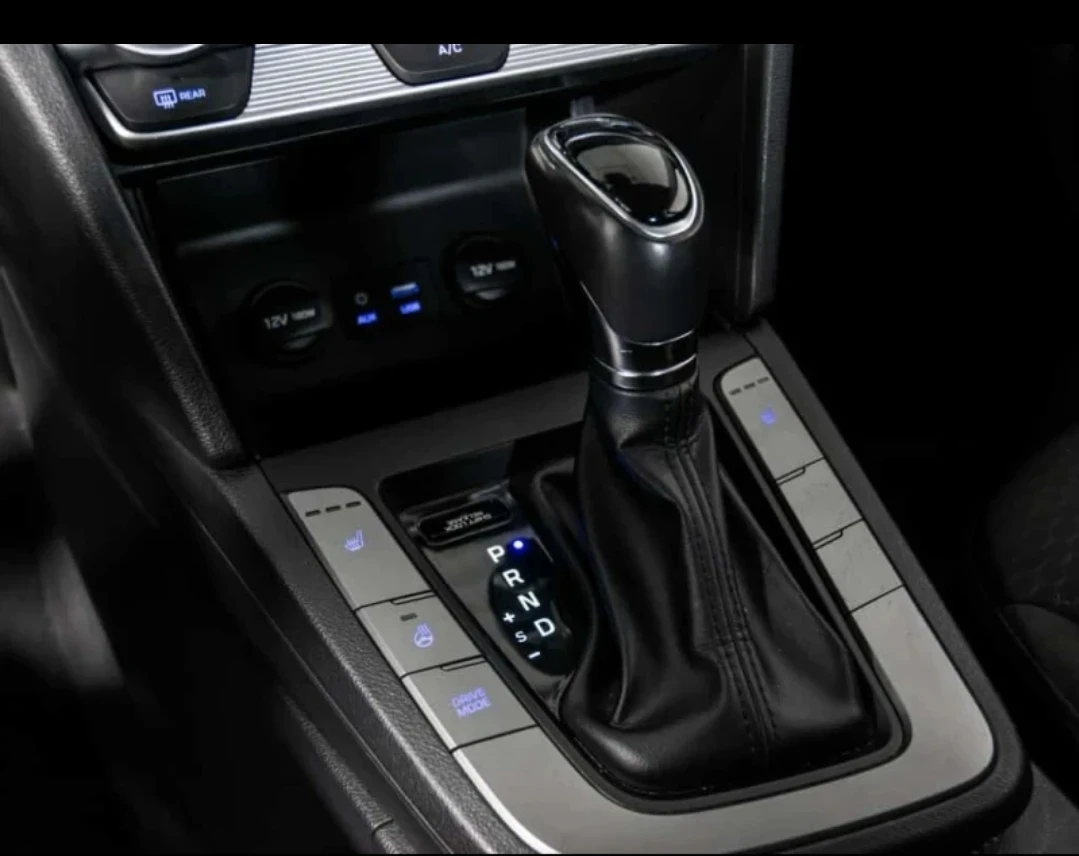 Hyundai Elantra  - Tоп състояние - Без забележки  !, снимка 13 - Автомобили и джипове - 53355964