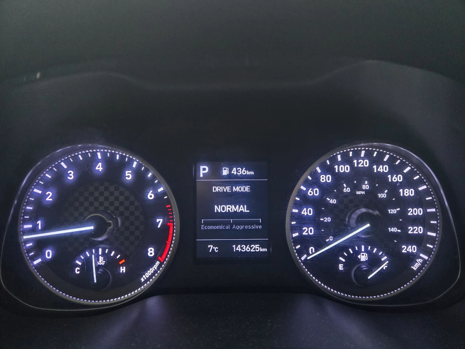 Hyundai Elantra  - Tоп състояние - Без забележки  !, снимка 16 - Автомобили и джипове - 53355964