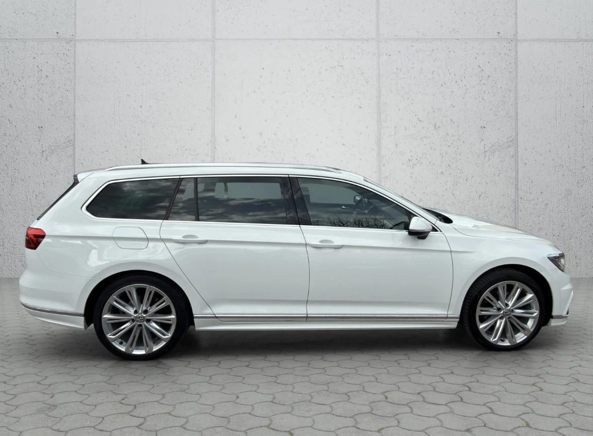 VW Passat 2.0TDI* R-line* Digital* Германия, снимка 6 - Автомобили и джипове - 53840098