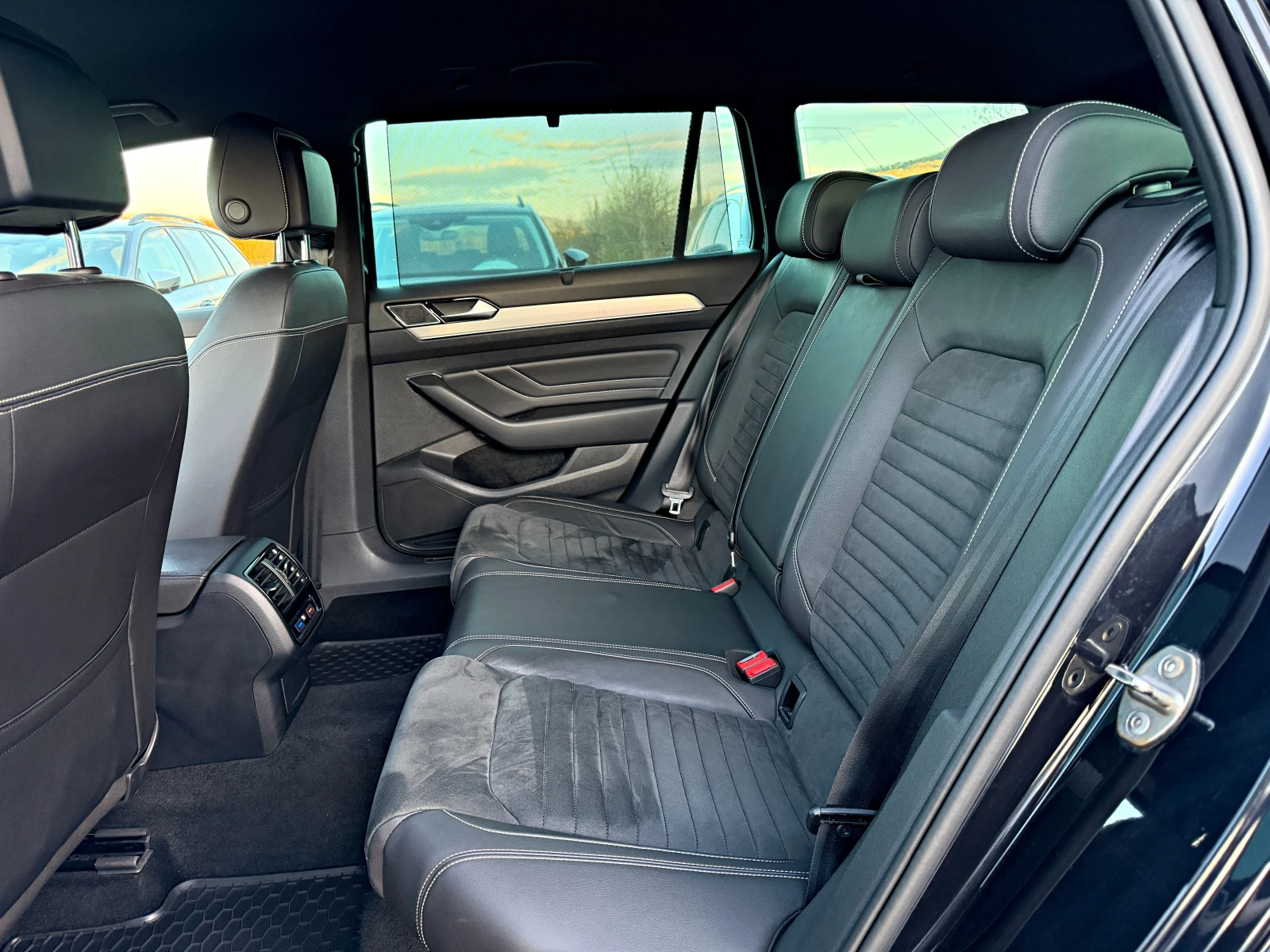 VW Passat 200кс IQ.LIGHT Distronic Подгрев Камера, снимка 13 - Автомобили и джипове - 54144925