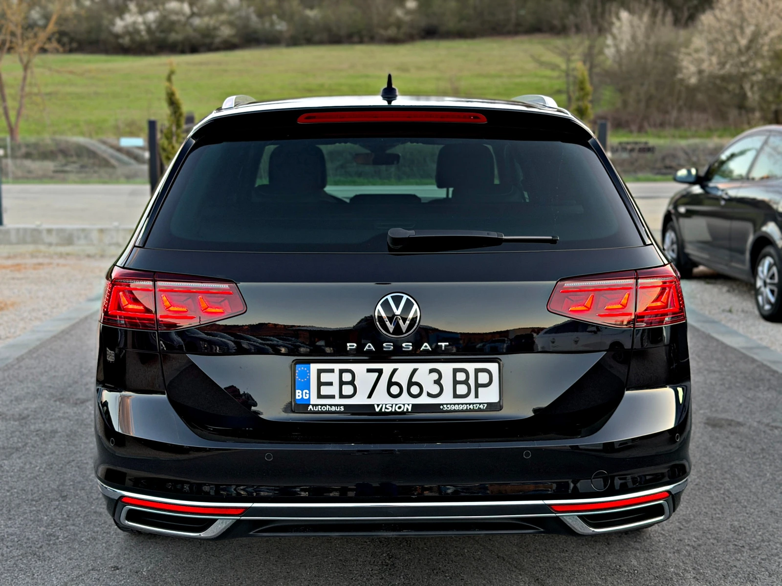 VW Passat 200кс IQ.LIGHT Distronic Подгрев Камера, снимка 4 - Автомобили и джипове - 54144925