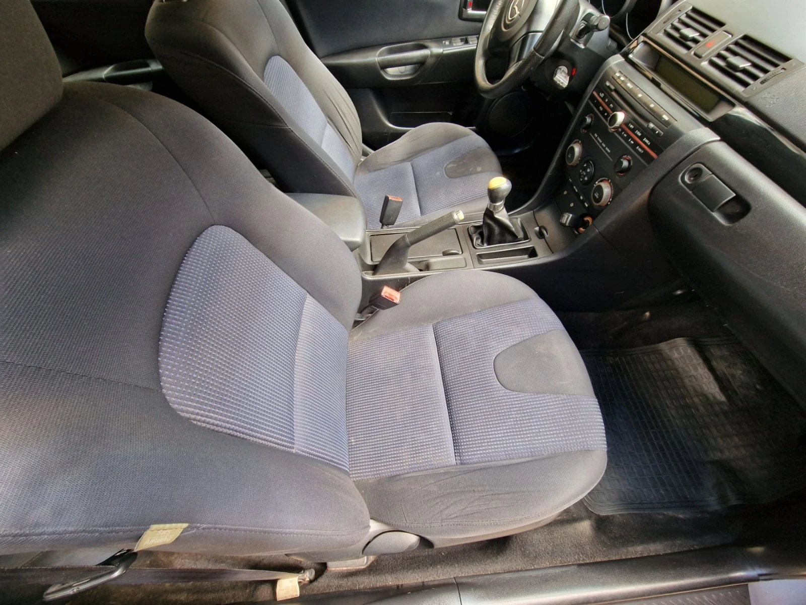 Mazda 3, снимка 9 - Автомобили и джипове - 54223238