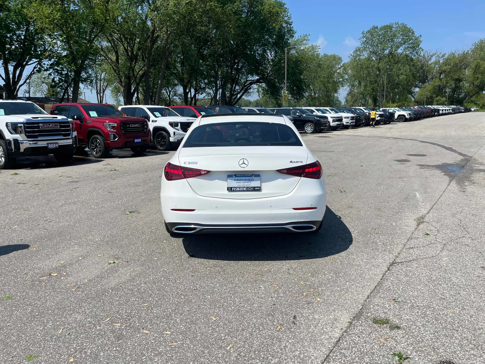 Mercedes-Benz C 300 4MATIC * ДИСТРОНИК * ПОДГРЕВ * ПАНОРАМА * 2 КЛЮЧА, снимка 4 - Автомобили и джипове - 54611618