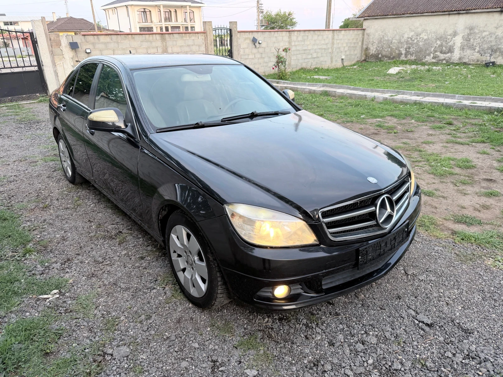 Mercedes-Benz C 220, снимка 3 - Автомобили и джипове - 54767959