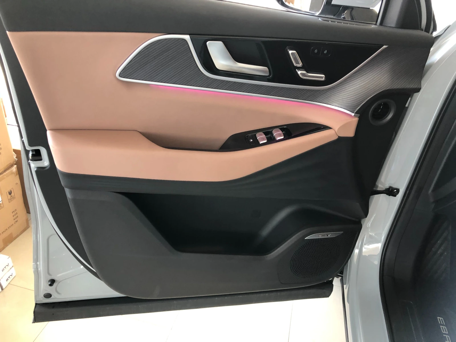 EBRO s900 НАЛИЧЕН, снимка 17 - Автомобили и джипове - 55129560