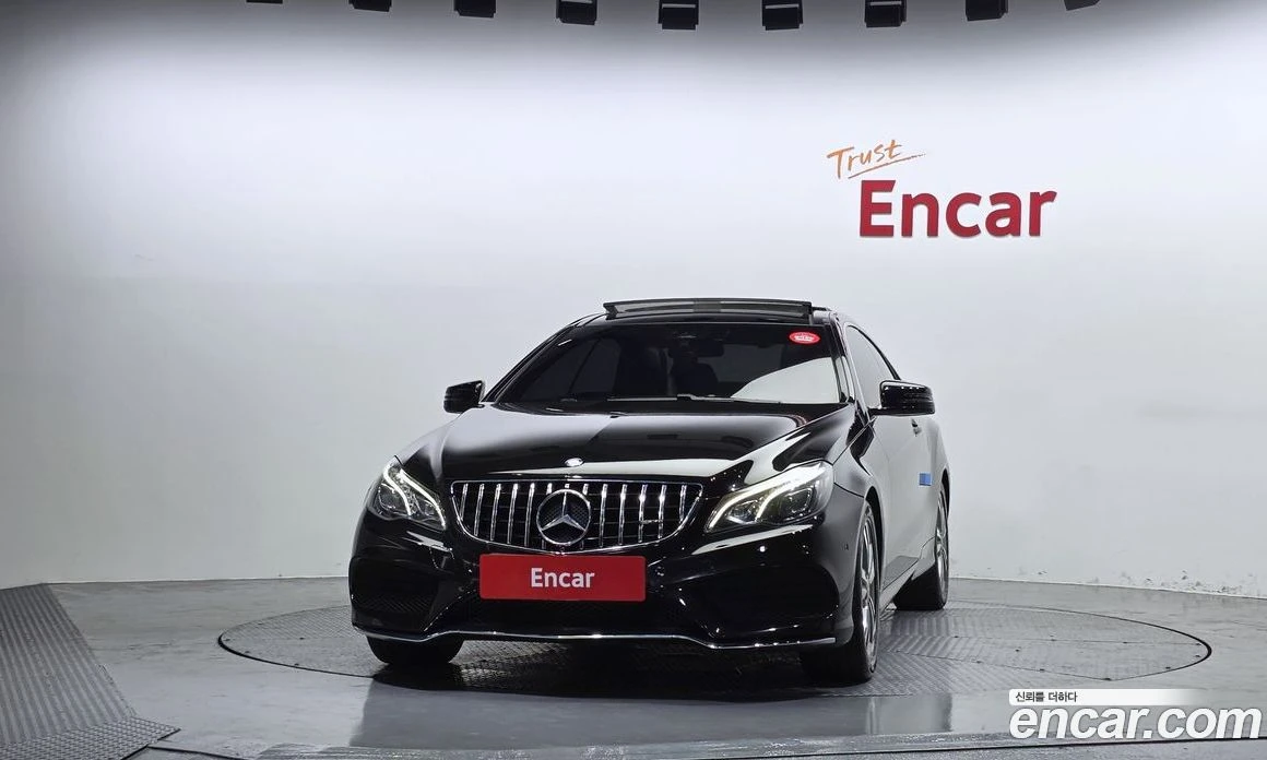 Mercedes-Benz E 200 Coupe, снимка 3 - Автомобили и джипове - 55794786