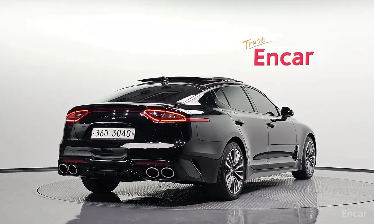 Kia Stinger 2.0 Turbo | АВТОФИНАНСИРАНЕ БЕЗ ПЪРВОНАЧАЛНА, снимка 2 - Автомобили и джипове - 55836829