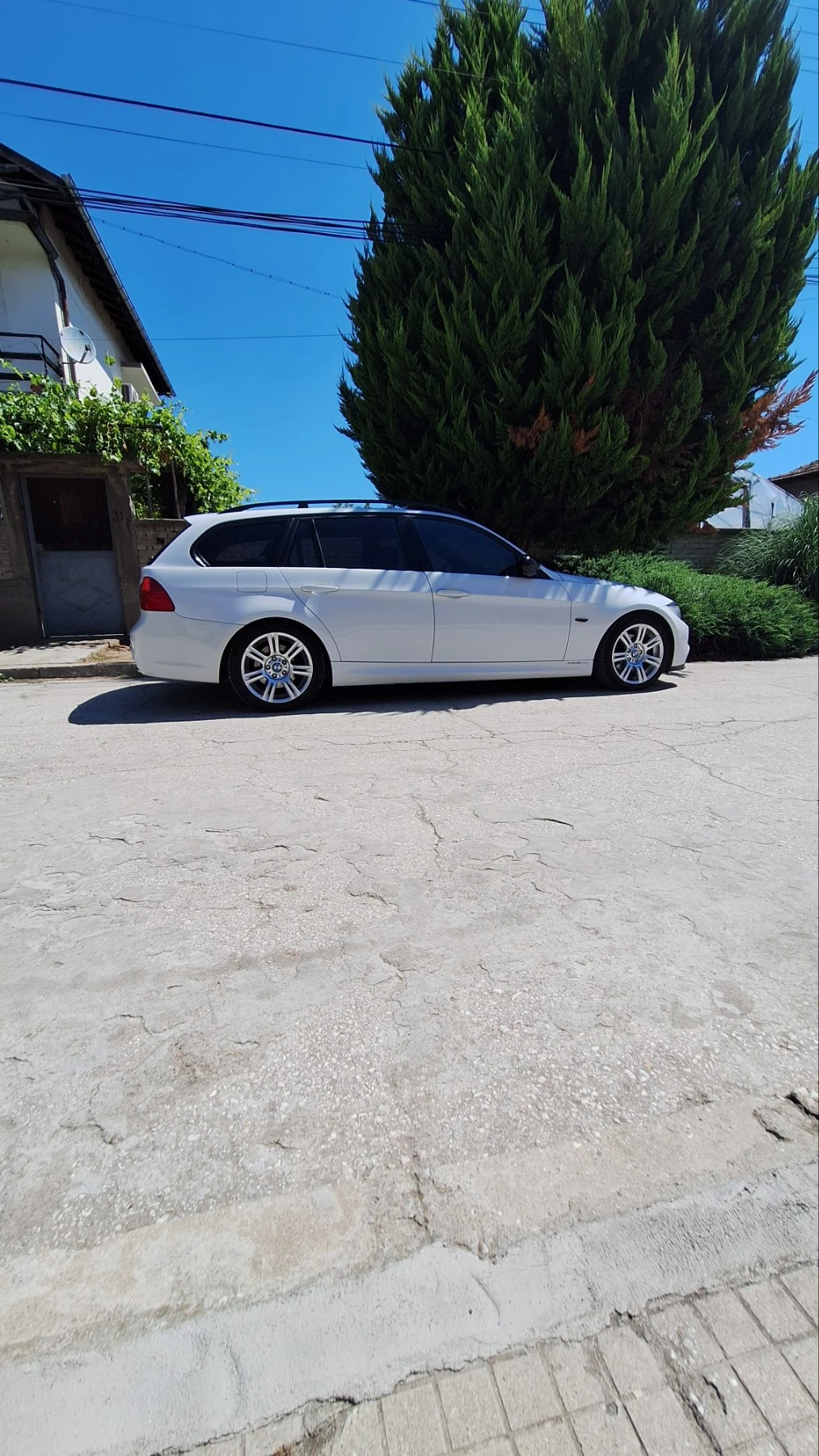 BMW 318 Е91, снимка 3 - Автомобили и джипове - 55841040