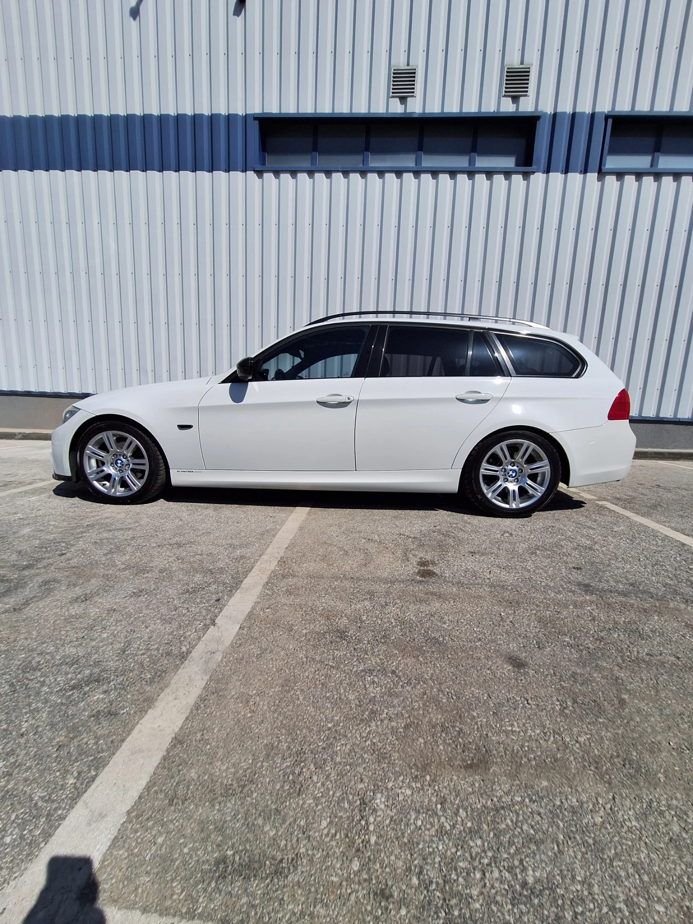 BMW 318 Е91, снимка 2 - Автомобили и джипове - 55841040