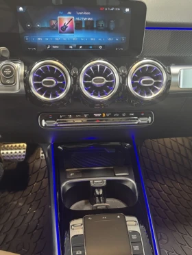 Mercedes-Benz GLB 250 4MATIC, снимка 10