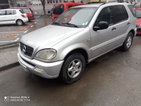  Mercedes-Benz ML 230