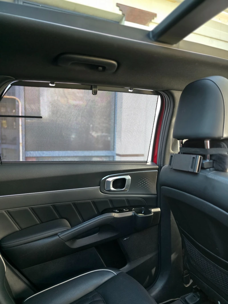 Kia Sorento Platinum 4WD Гаранция 2028, снимка 10 - Автомобили и джипове - 52530502