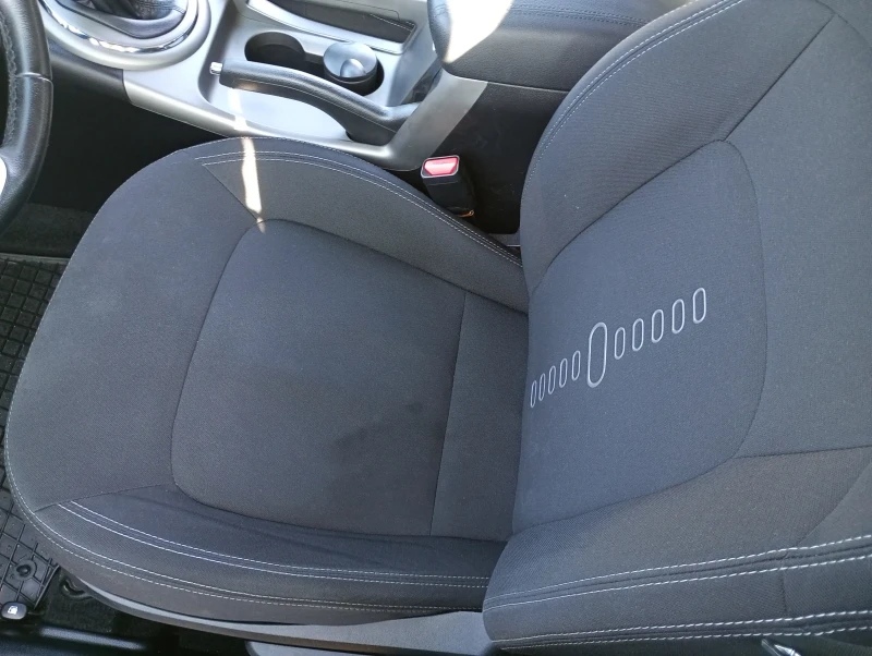 Kia Sportage, снимка 9 - Автомобили и джипове - 52287494