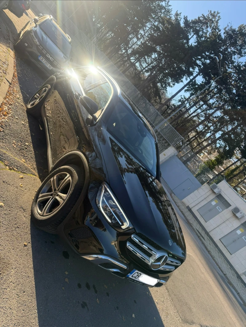 Mercedes-Benz GLC 300 e Plug-in Hybrid/ 1ви собственик/ фактура с ДДС, снимка 2 - Автомобили и джипове - 52738051