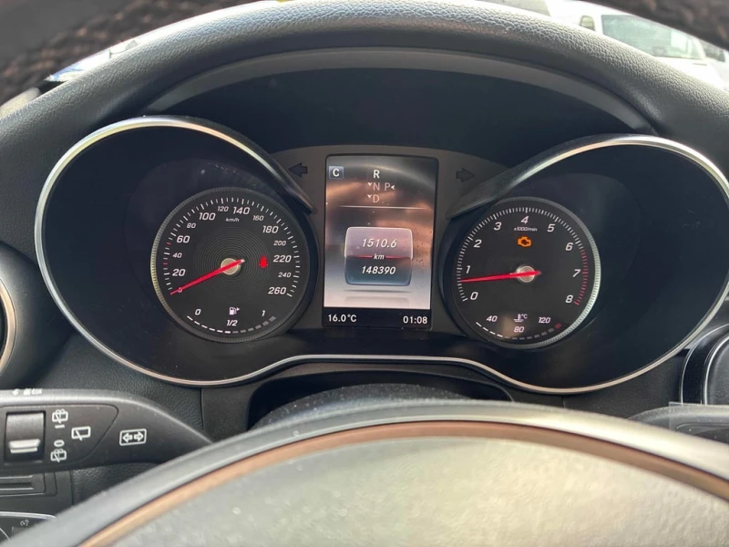 Mercedes-Benz GLC * 300 * CARFAX * БЕЗ ПЪРВОНАЧАЛНА ВНОСКА, снимка 8 - Автомобили и джипове - 52968628