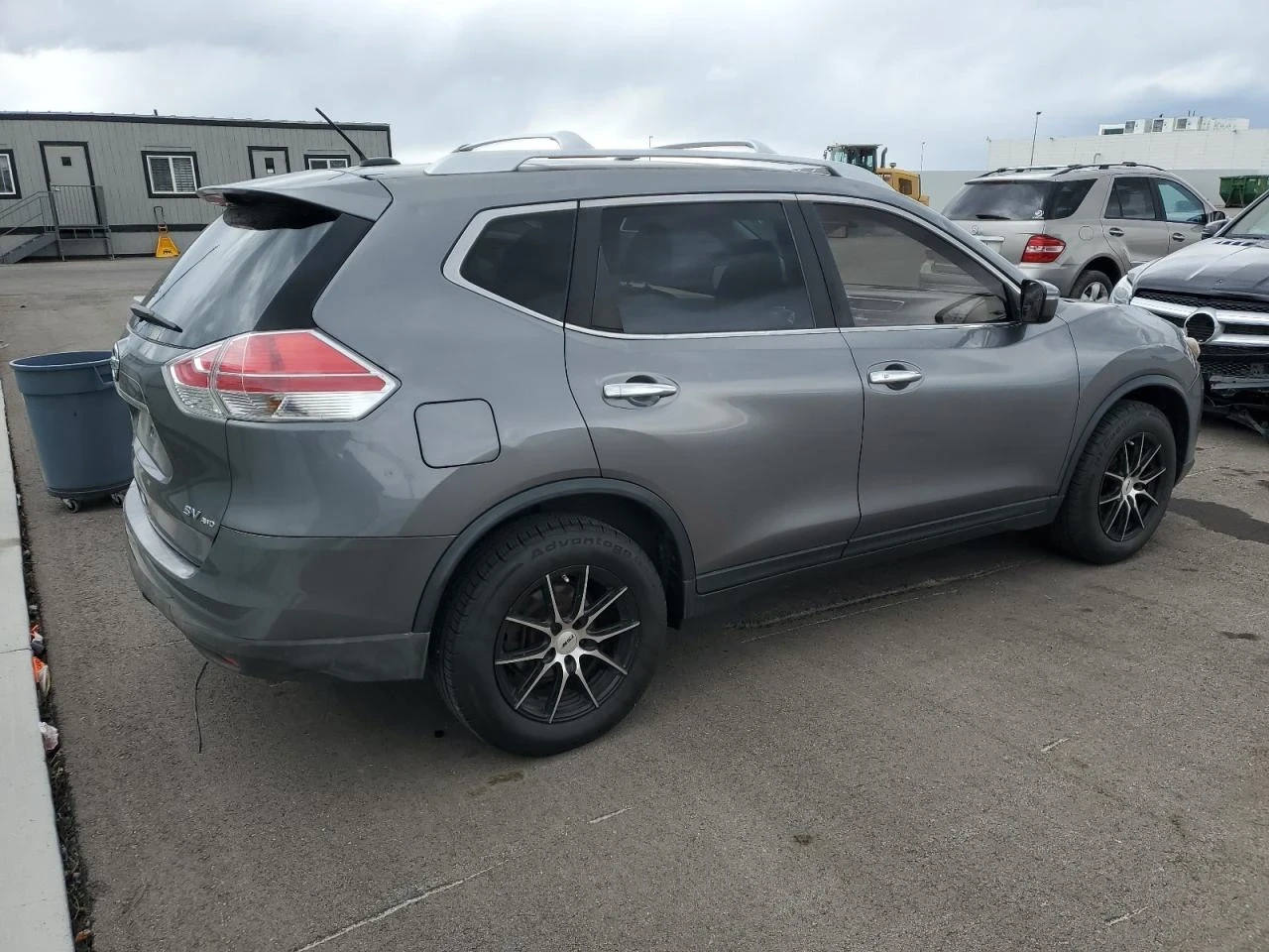 Nissan Rogue S - изображение 4