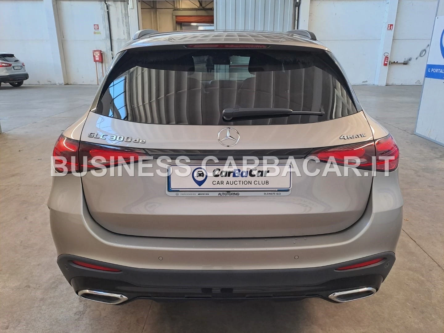 Mercedes-Benz GLC 300 de КАТО НОВА - изображение 3
