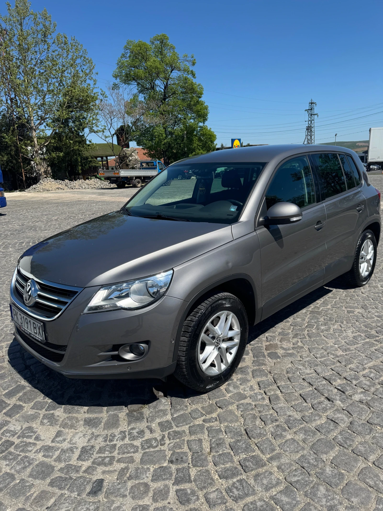 VW Tiguan 2.0TDI 140HP 6 СКОРОСТИ, снимка 3 - Автомобили и джипове - 54320844