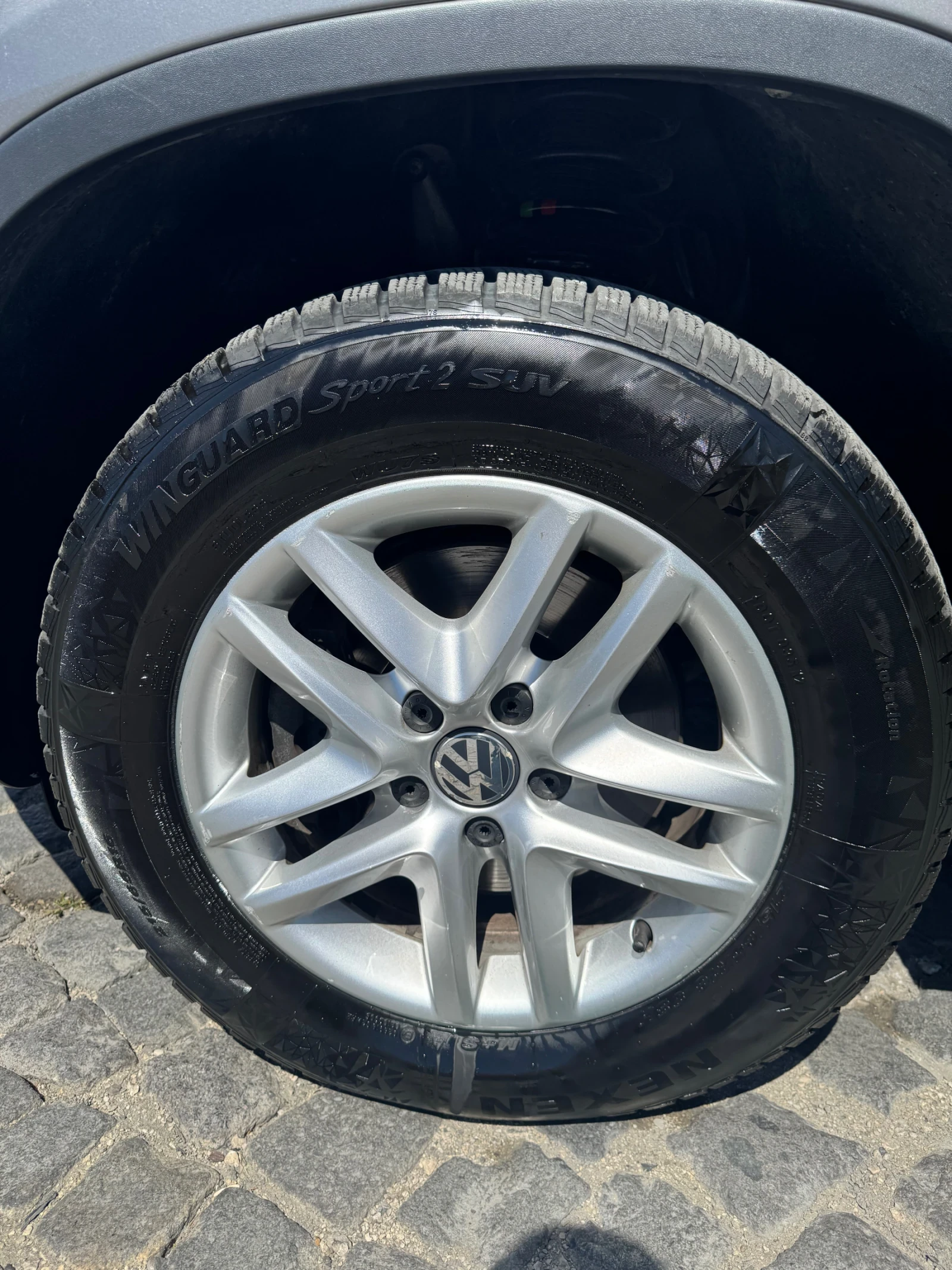 VW Tiguan 2.0TDI 140HP 6 СКОРОСТИ, снимка 13 - Автомобили и джипове - 54320844