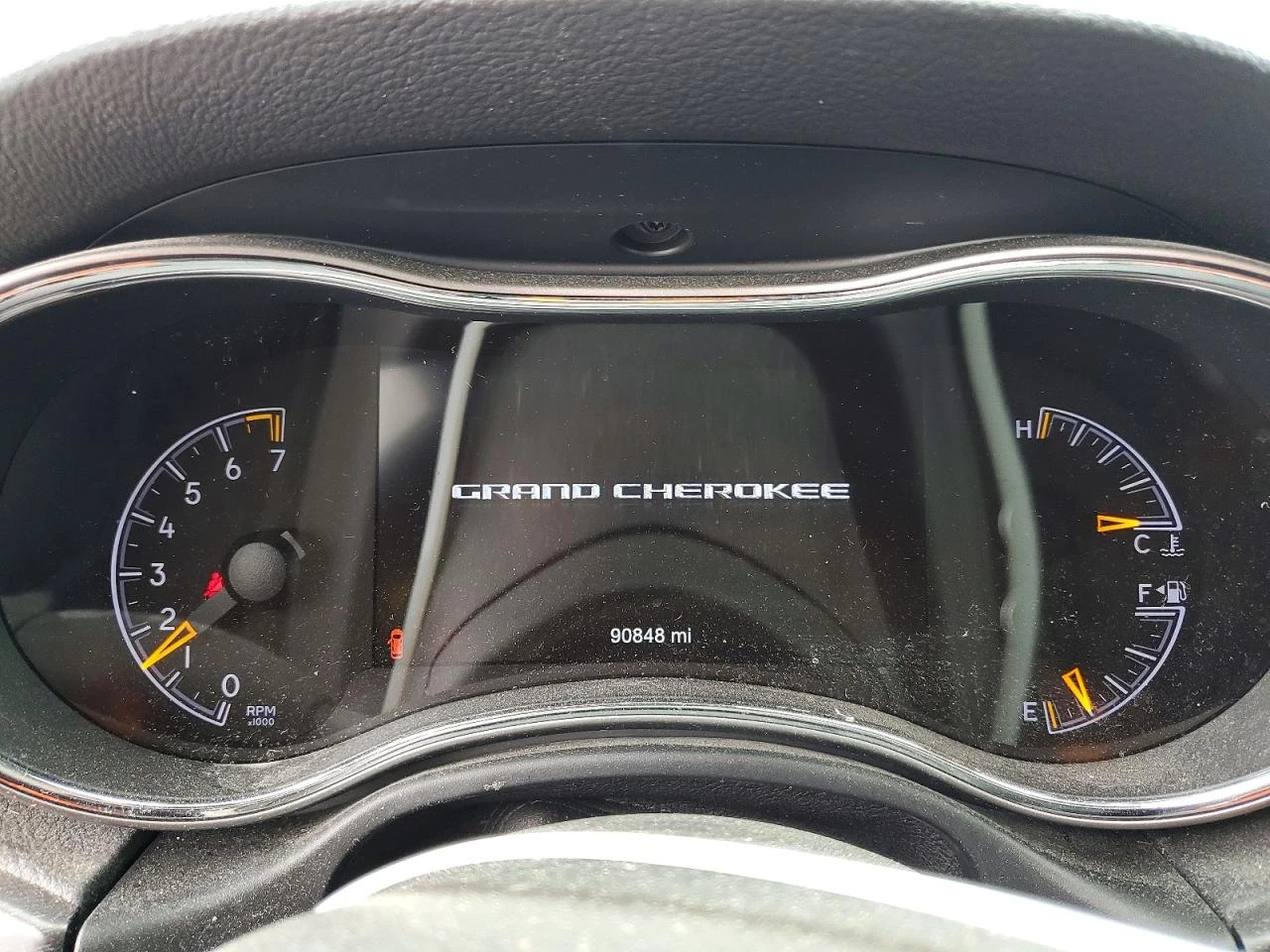 Jeep Grand cherokee 3.6l Laredo, снимка 9 - Автомобили и джипове - 54417455