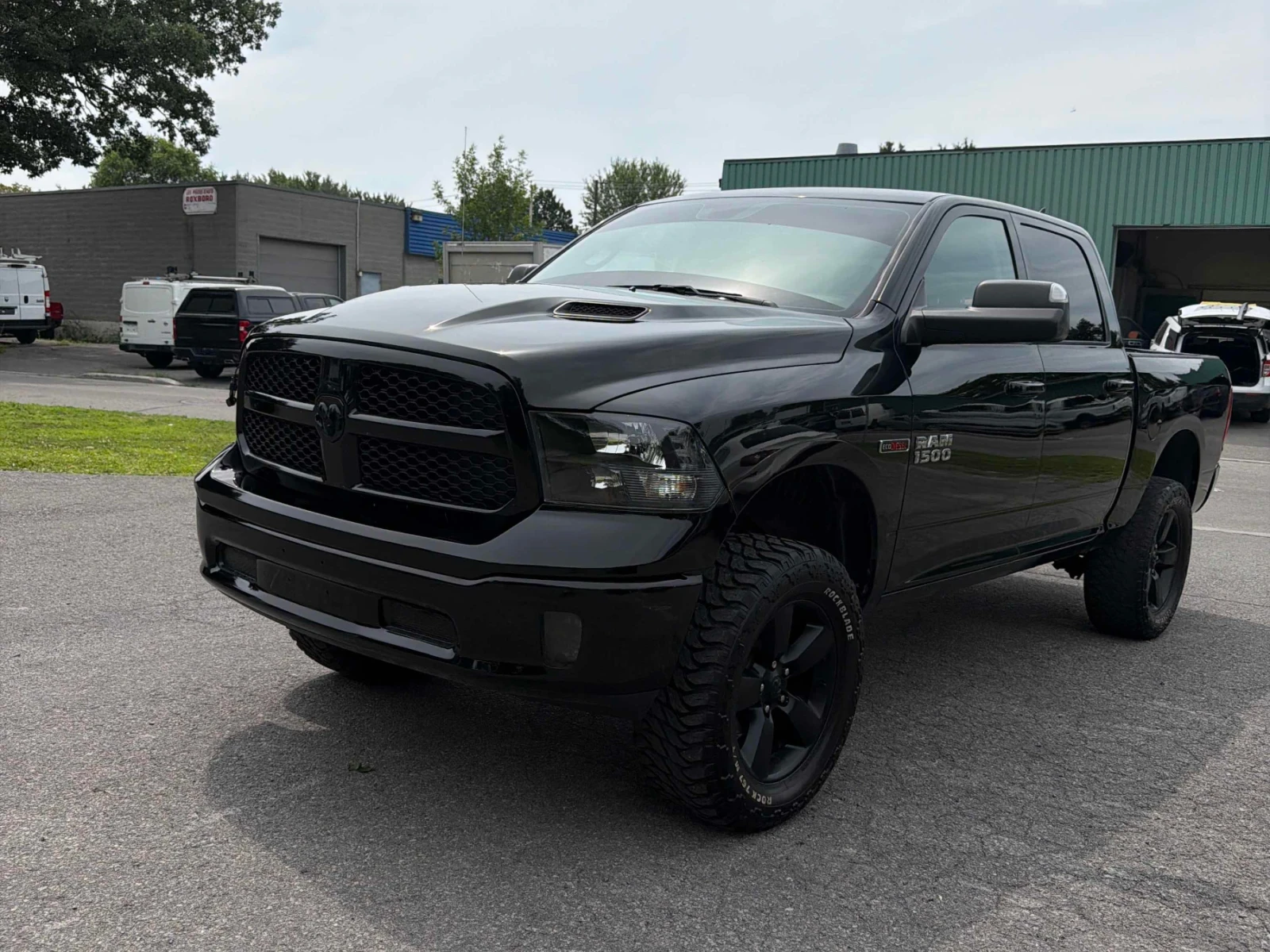 Dodge RAM 1500 SLT /ECODIESEL / PODGREV / KEYLESS / CARFAX