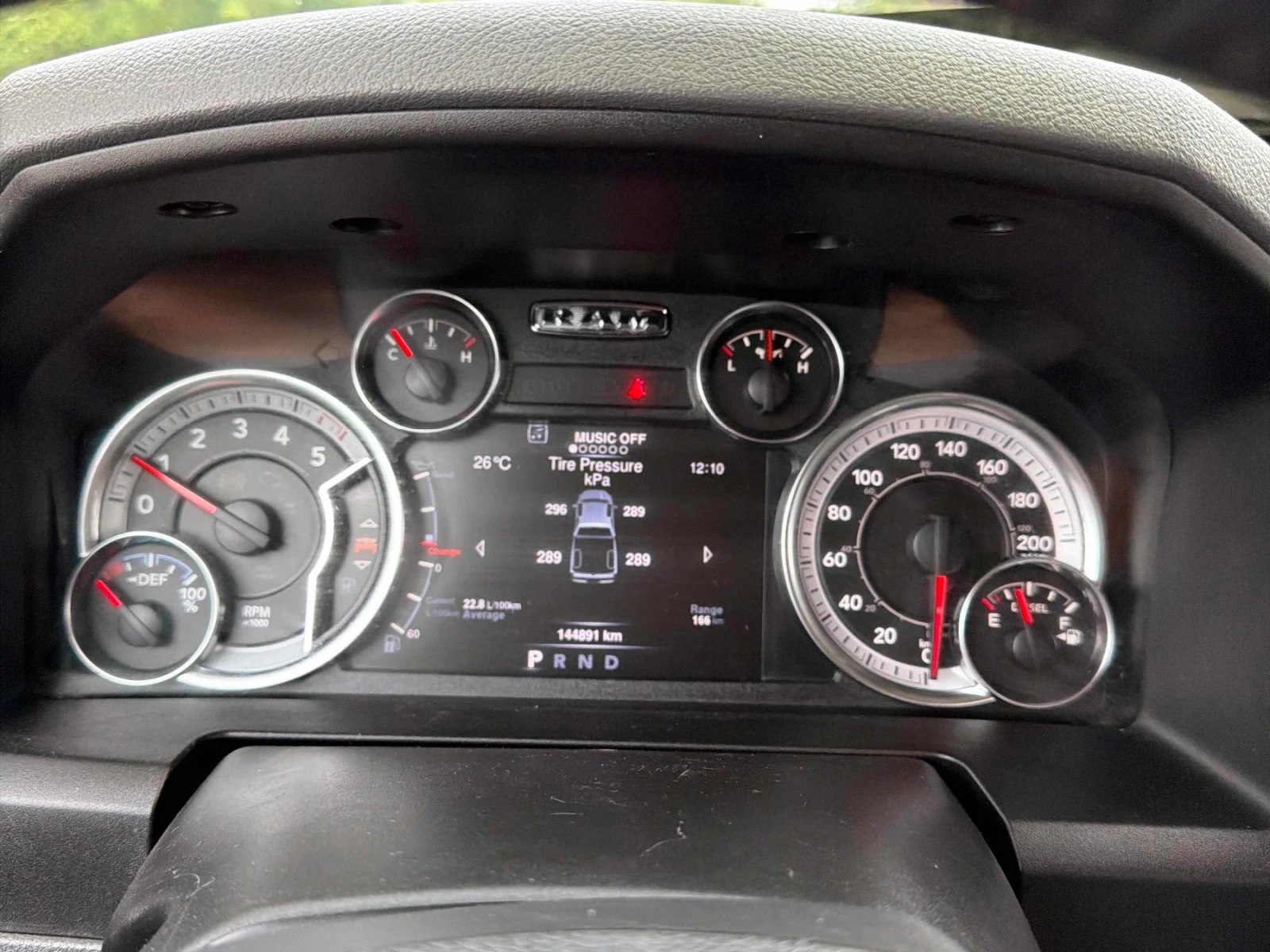 Dodge RAM 1500 SLT /ECODIESEL / PODGREV / KEYLESS / CARFAX, снимка 7 - Автомобили и джипове - 55417498