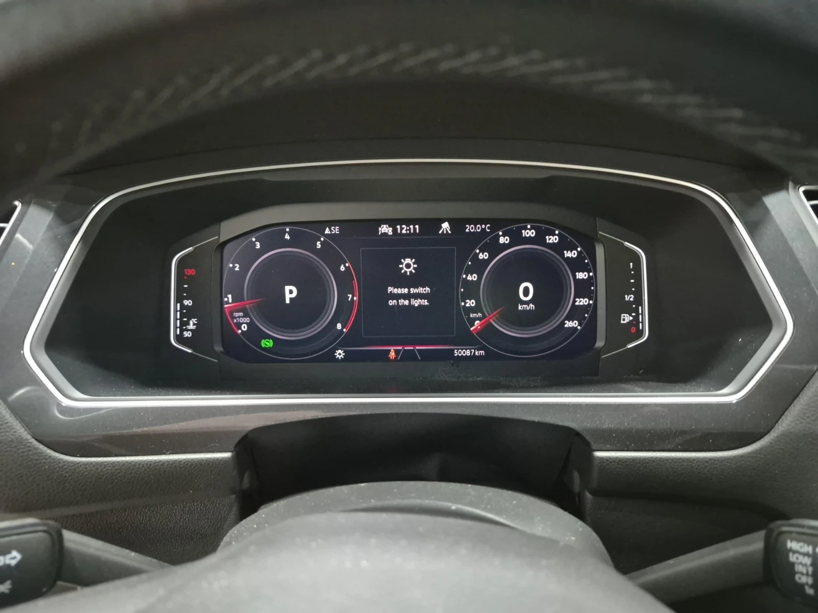 VW Tiguan COMFORTLINE R-LINE BLACK EDITION /  ПАНО / ПРОГНОЗ, снимка 12 - Автомобили и джипове - 55646826