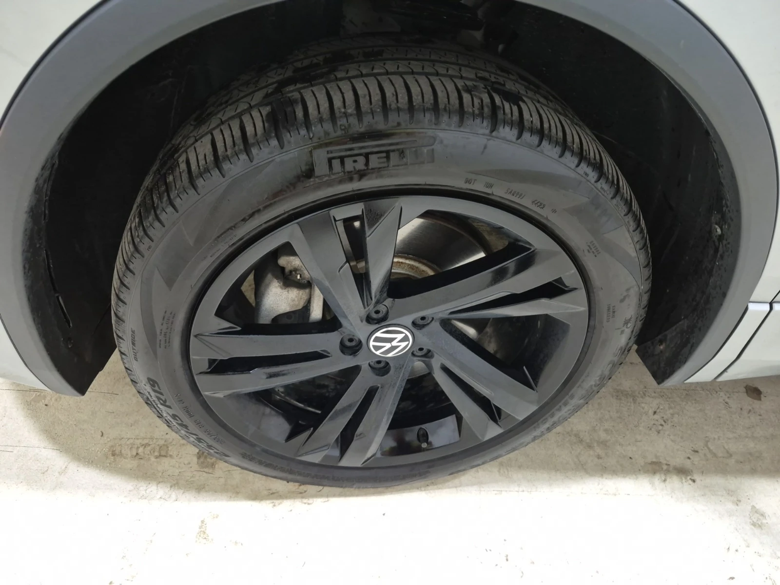 VW Tiguan COMFORTLINE R-LINE BLACK EDITION /  ПАНО / ПРОГНОЗ, снимка 9 - Автомобили и джипове - 55646826