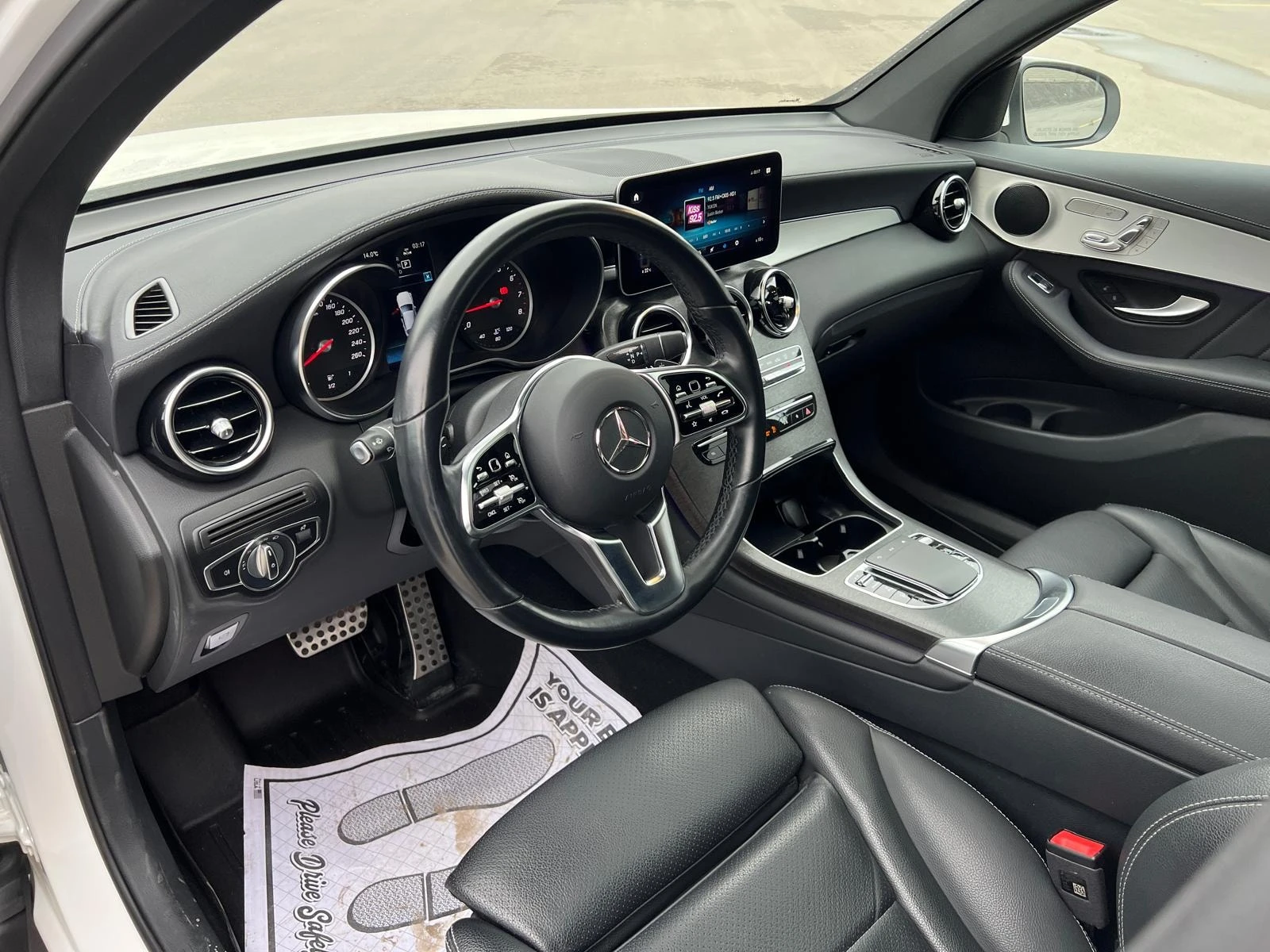 Mercedes-Benz GLC * 300 * CARFAX * ЦЕНА ДО БГ, снимка 6 - Автомобили и джипове - 55838226