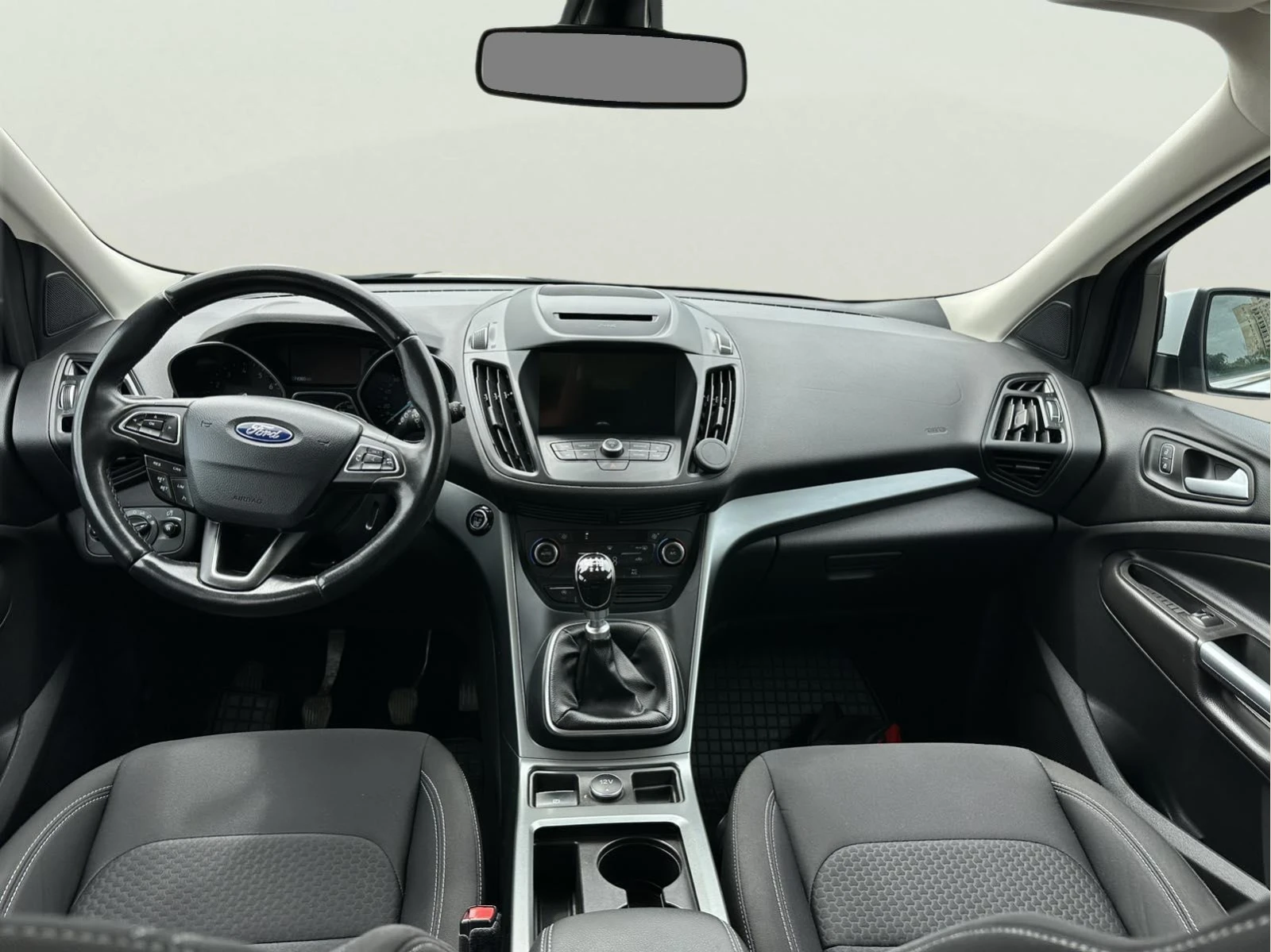Ford Kuga 1.5 EcoBoost, снимка 6 - Автомобили и джипове - 56047780