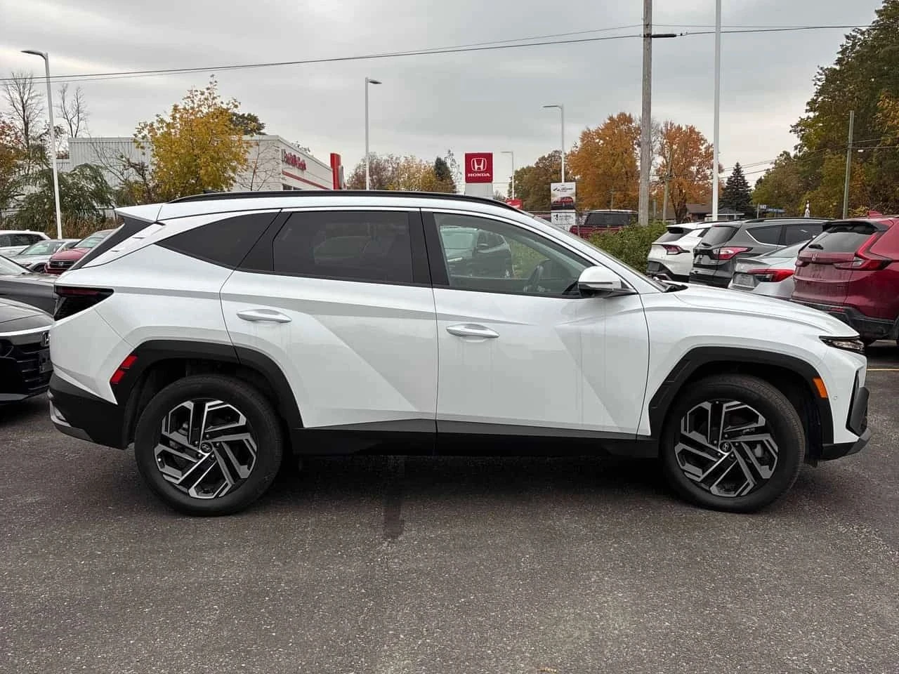 Hyundai Tucson, снимка 3 - Автомобили и джипове - 56724305