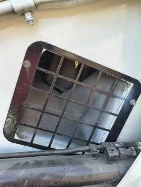 Мини челни товарачи Bobcat 963, снимка 4