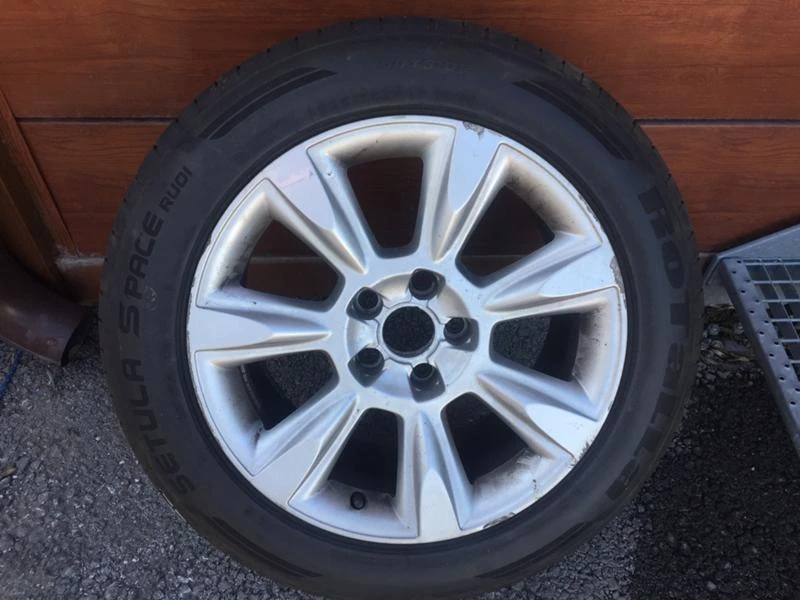 Гуми с джанти Pirelli 225/55R17, снимка 3 - Гуми и джанти - 32494607