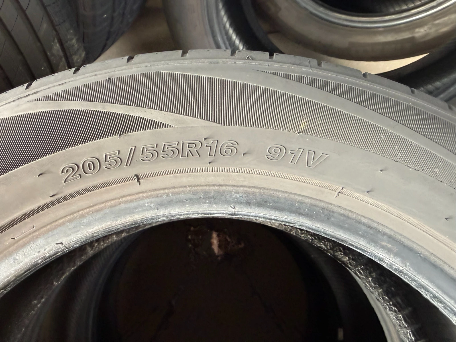 Гуми Летни 205/55R16, снимка 5 - Гуми и джанти - 53993450