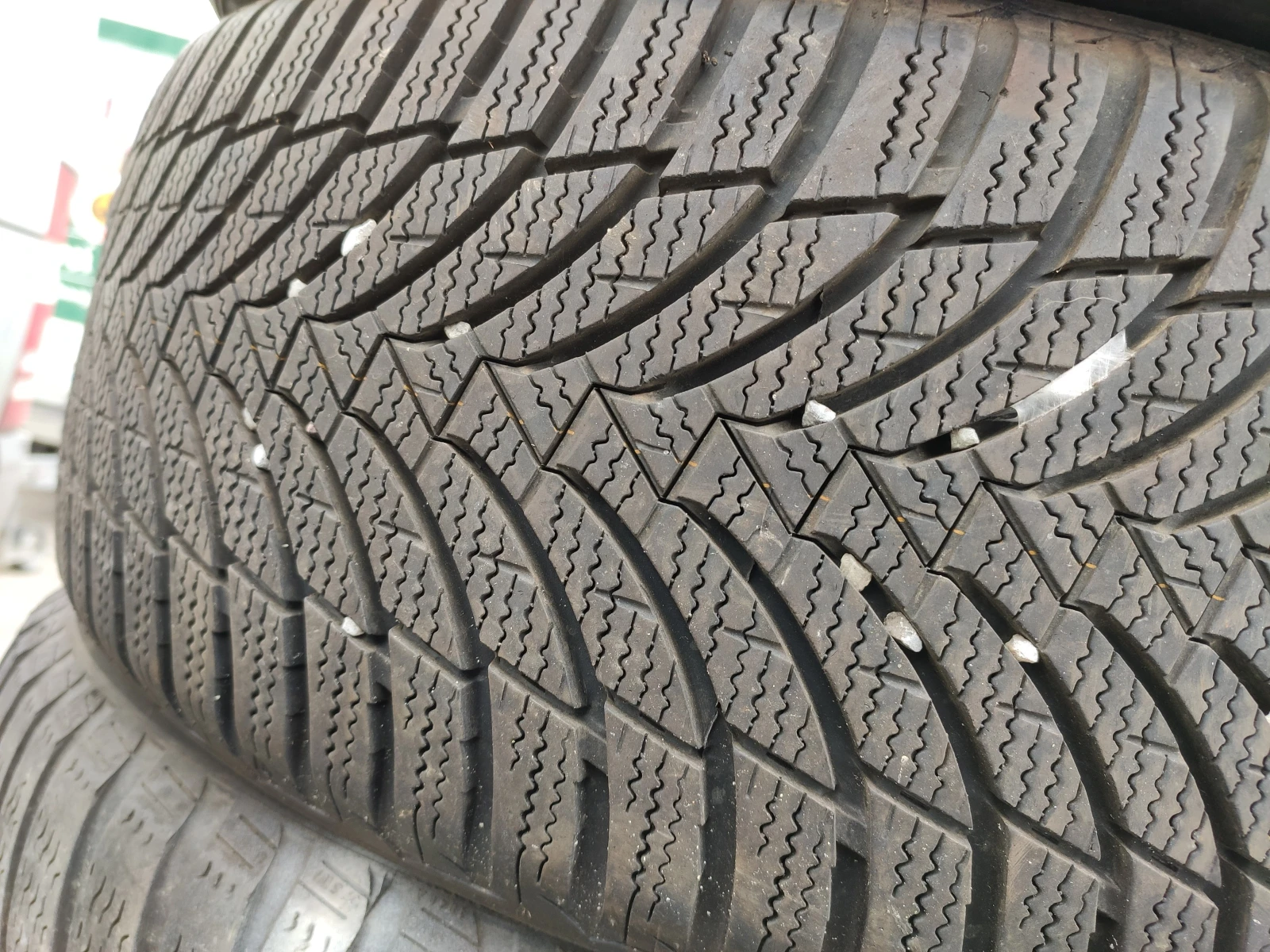 ���� 225/55R16 | Mobile.bg � ����������� 2