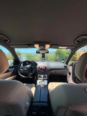 Mercedes-Benz C 300, снимка 8