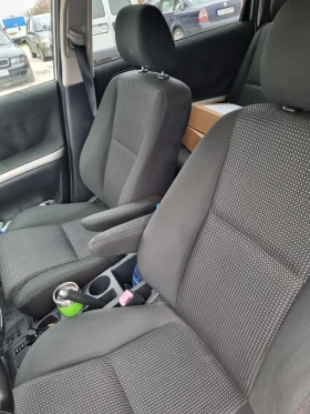 Toyota Corolla verso, снимка 5