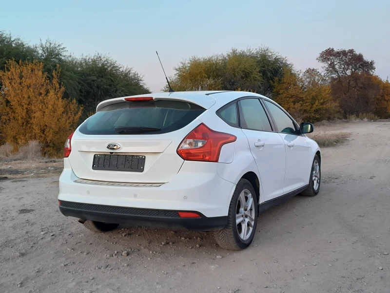 Ford Focus 1.6 turbodiesel, снимка 5 - Автомобили и джипове - 47805704