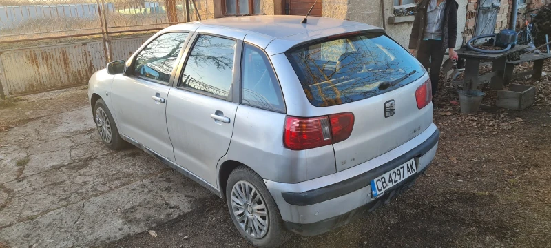 Seat Ibiza, снимка 5 - Автомобили и джипове - 48117825