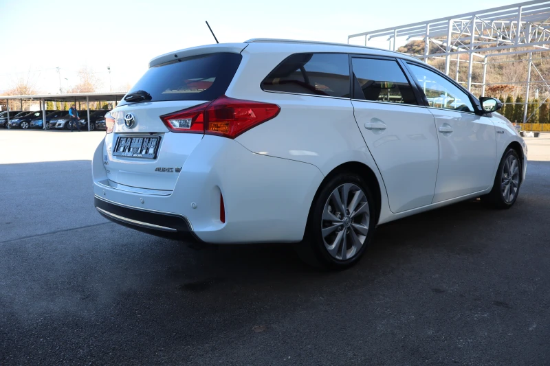 Toyota Auris 1.8i* TOP* , снимка 4 - Автомобили и джипове - 48126269