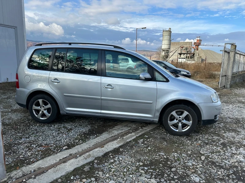 VW Touran 1.9TDI 6скорости, снимка 7 - Автомобили и джипове - 48325865