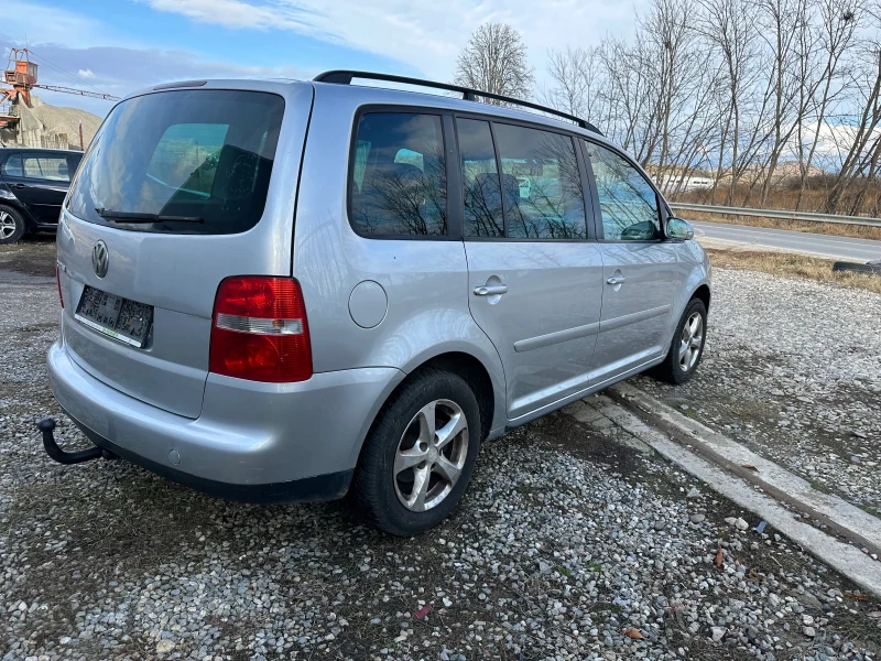 VW Touran 1.9TDI 6скорости, снимка 6 - Автомобили и джипове - 48325865