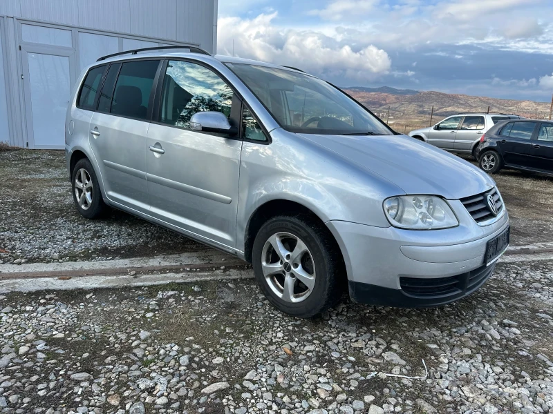 VW Touran 1.9TDI 6скорости, снимка 8 - Автомобили и джипове - 48325865