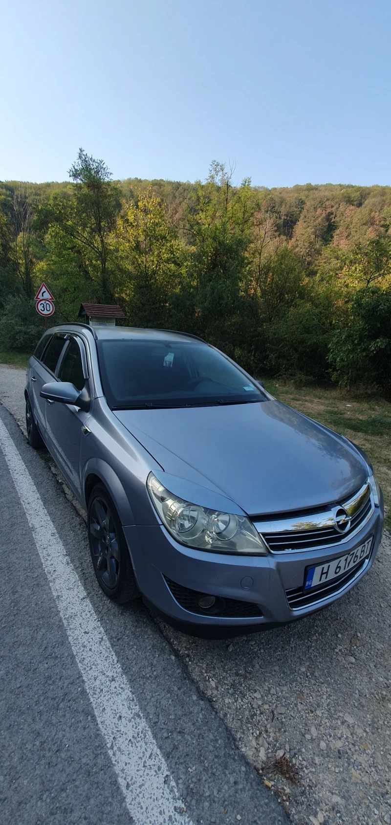 Opel Astra 1.7 CDTI, снимка 4 - Автомобили и джипове - 48873367