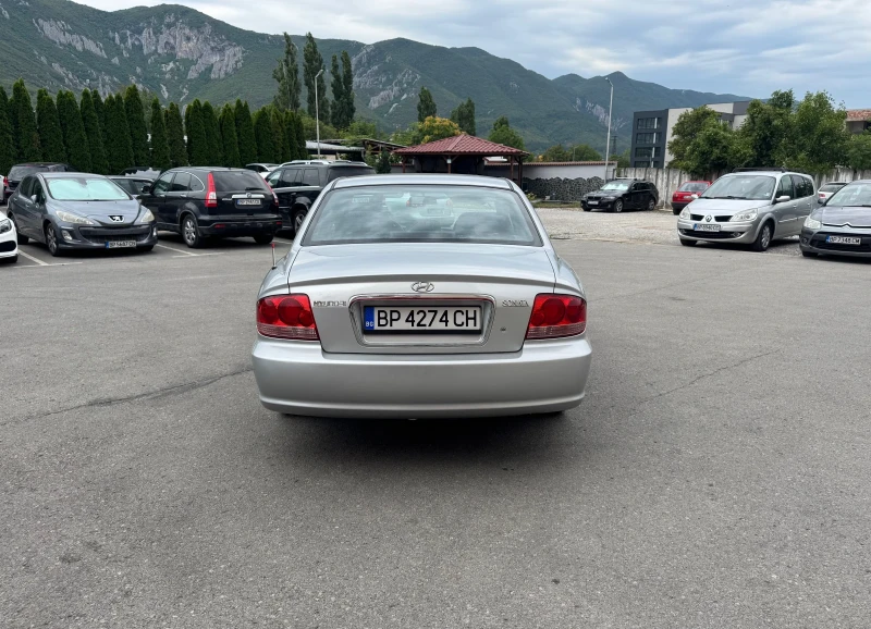 Hyundai Sonata 2.0i GAZ - КЛИМАТРОНИК - УНИКАТ, снимка 6 - Автомобили и джипове - 51025377