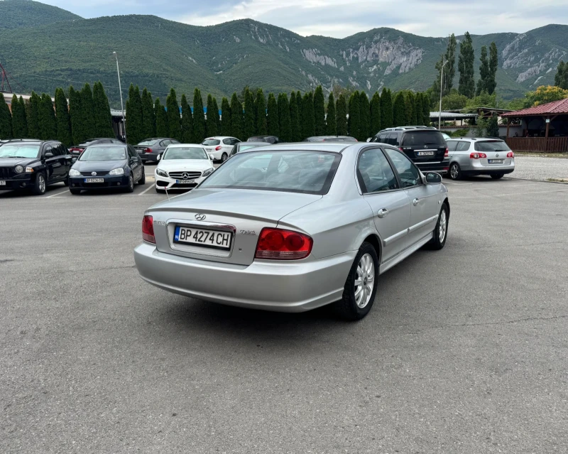 Hyundai Sonata 2.0i GAZ - КЛИМАТРОНИК - УНИКАТ, снимка 5 - Автомобили и джипове - 51025377