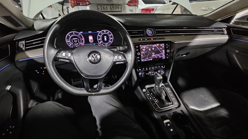 VW Arteon 2.0TDI 190к.с. ВИДЕО , снимка 5 - Автомобили и джипове - 52458248