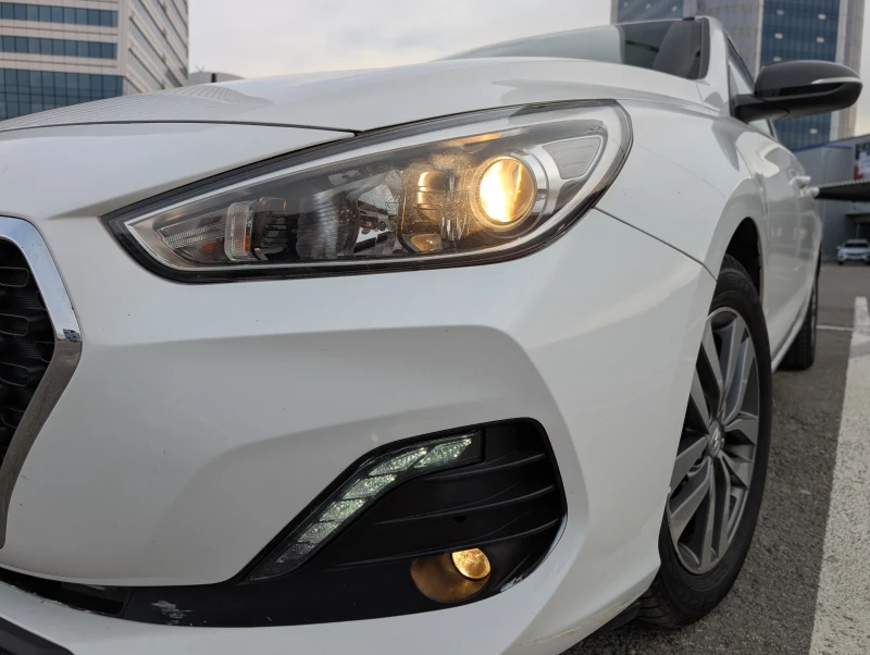 Hyundai I30 1.6 crdi, снимка 3 - Автомобили и джипове - 52501007