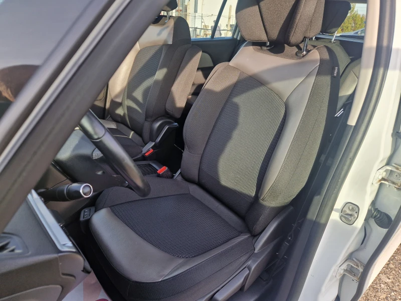 Citroen Grand C4 Picasso 2.0 HDI 150ch BVM6 INTENSIVE, снимка 9 - Автомобили и джипове - 52648372