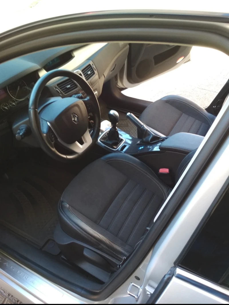 Renault Laguna 2.0 140 ps, снимка 4 - Автомобили и джипове - 52670322